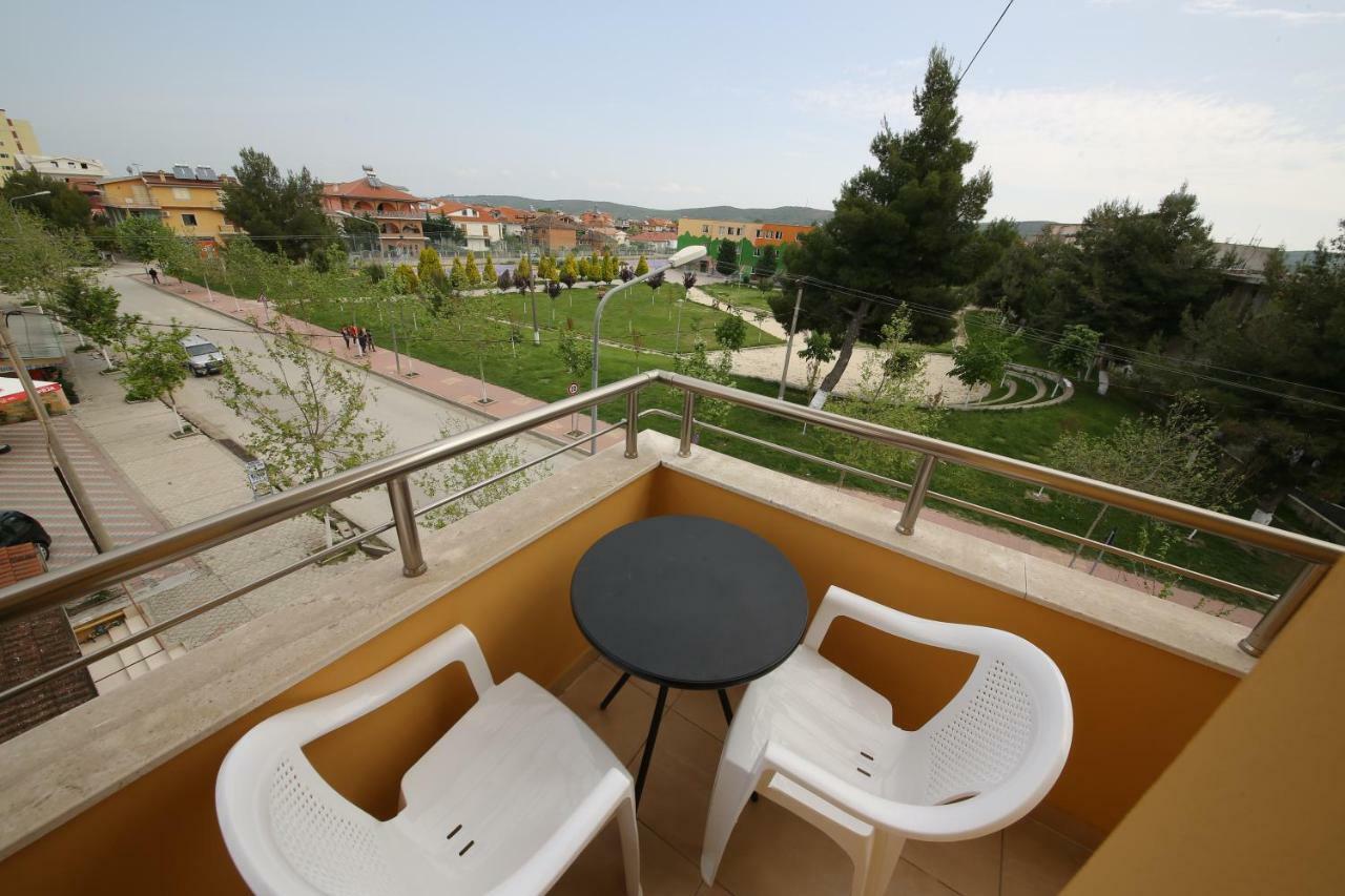 Hotel Andrea Bashuri Divjaka Exterior foto